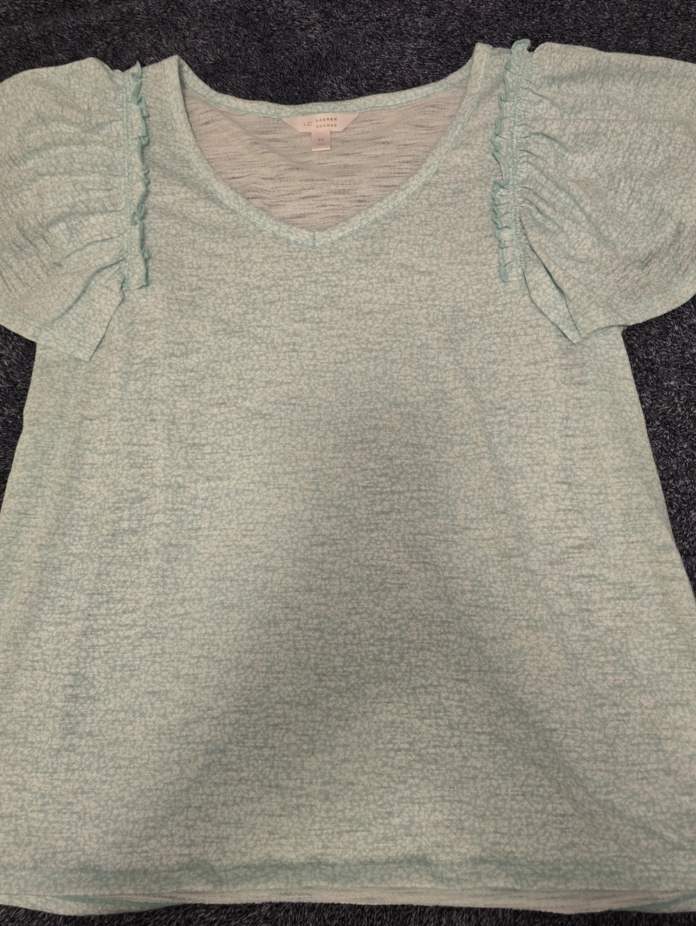 LC Lauren Conrad Mint Green Flutter Sleeve Top Medium